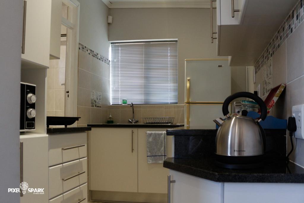 Tyday Accommodation ポート・エリザベス エクステリア 写真