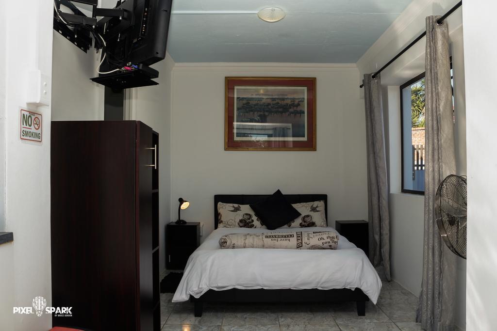 Tyday Accommodation ポート・エリザベス エクステリア 写真