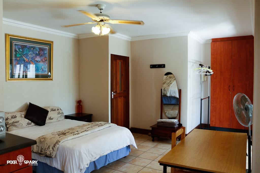 Tyday Accommodation ポート・エリザベス エクステリア 写真