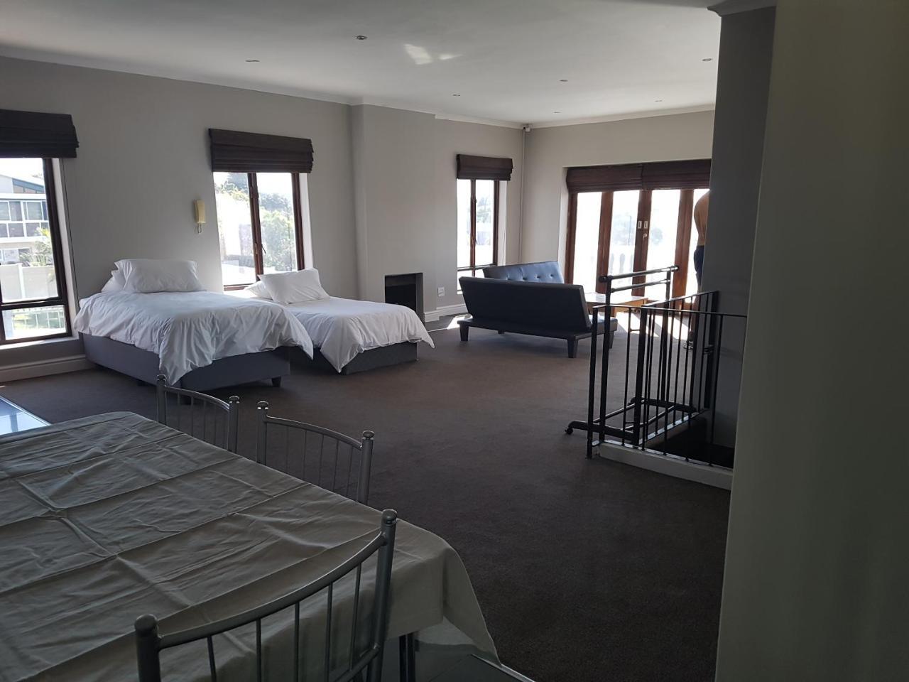 Tyday Accommodation ポート・エリザベス エクステリア 写真